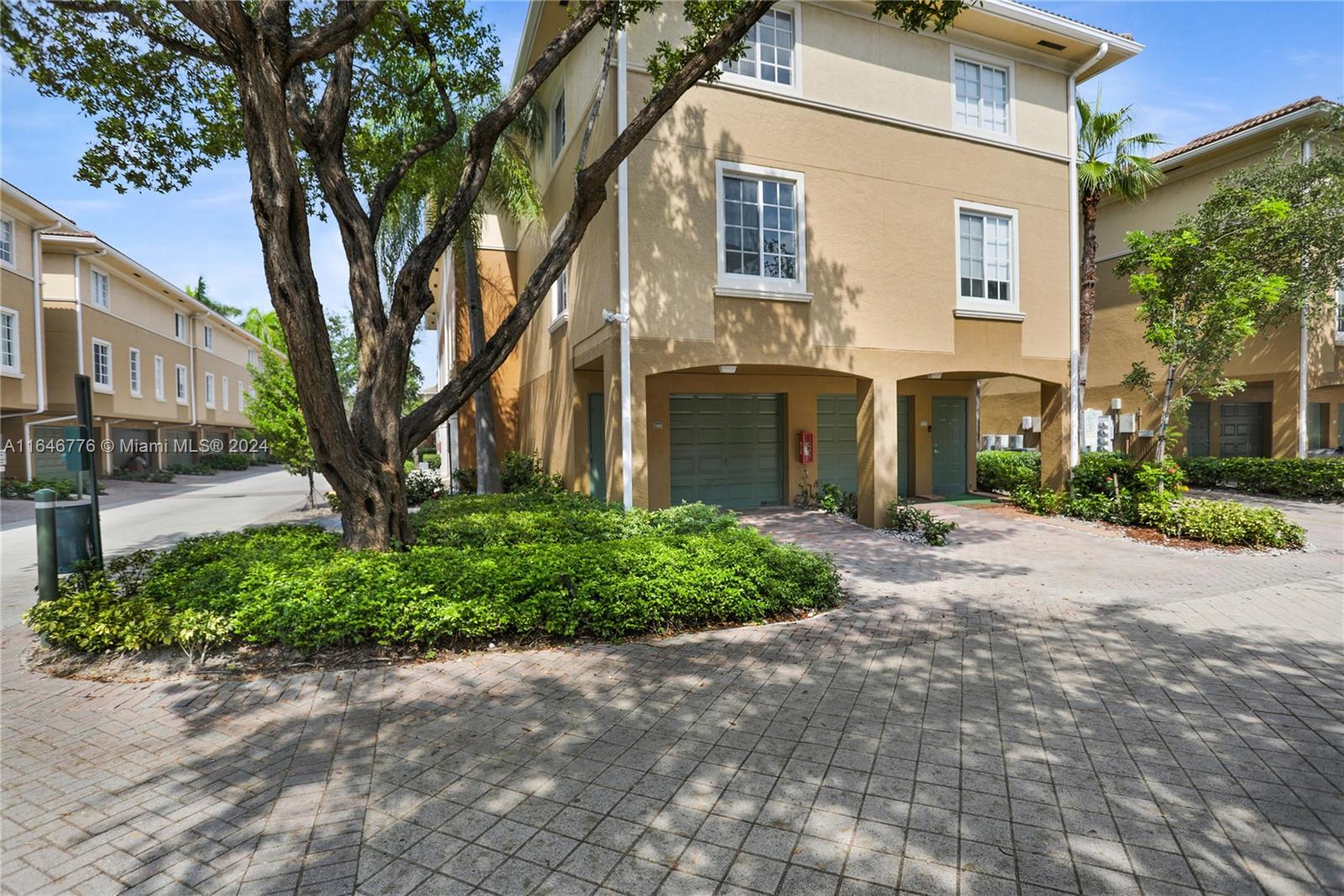 2941 NE 185th St # 1305, Miami FL 33180 — #A11646776