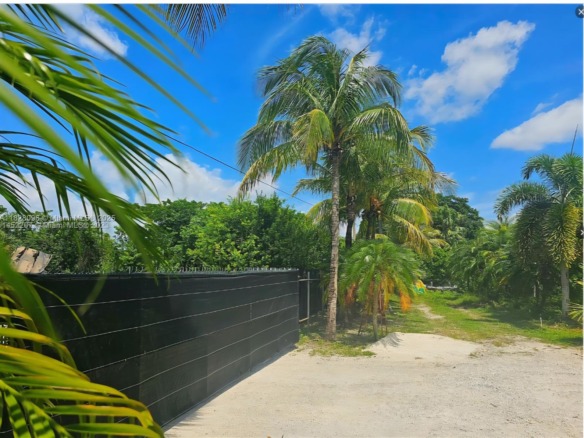 243XX SW 123rd AVE, Homestead FL 33032 — #A11828096