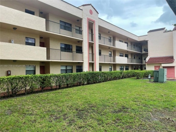 3252 Foxcroft Rd # 206, Miramar FL 33025 — #A11651709
