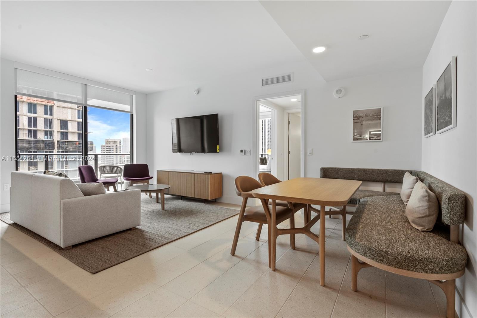 83dcefb7-3787 601 NE 1st Ave # 2905, Miami FL 33132 — #A11654264
