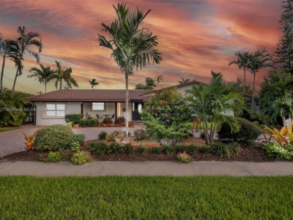 5830 NE 14th Rd, Fort Lauderdale FL 33334 — #A11657227