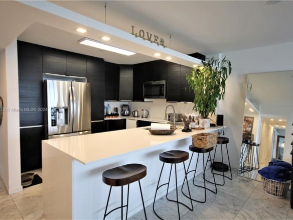 5151 Collins Ave # 933, Miami Beach FL 33140 — #A11657276