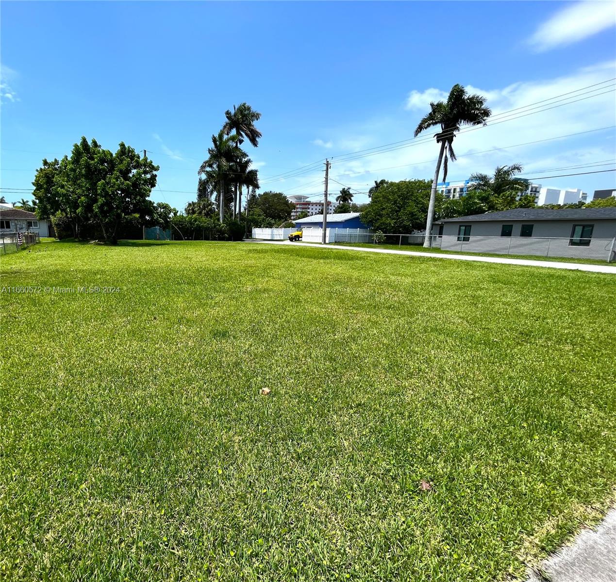 212 NE 1st St, Dania Beach FL 33004 — #A11660572