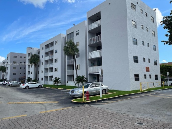 8075 NW 7th St # 109, Miami FL 33126 — #A11669745