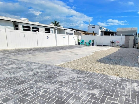 325 Calusa St 376, Key Largo FL 33037 — #A11671169