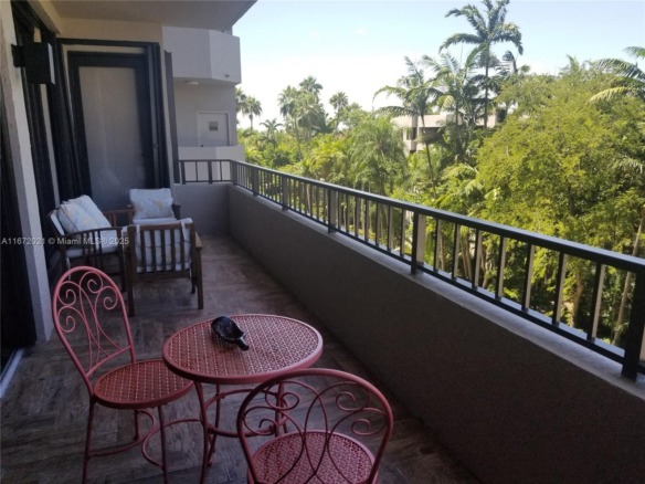 151 Crandon Blvd # 430, Key Biscayne FL 33149 — #A11672021