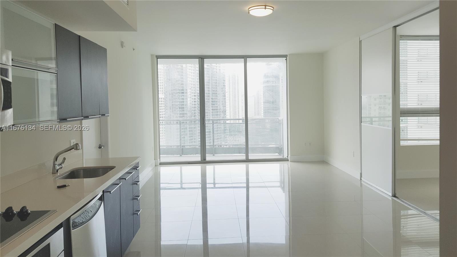 83dcefb7-3928 90 SW 3 ST # 3210, Miami FL 33130 — #A11676134