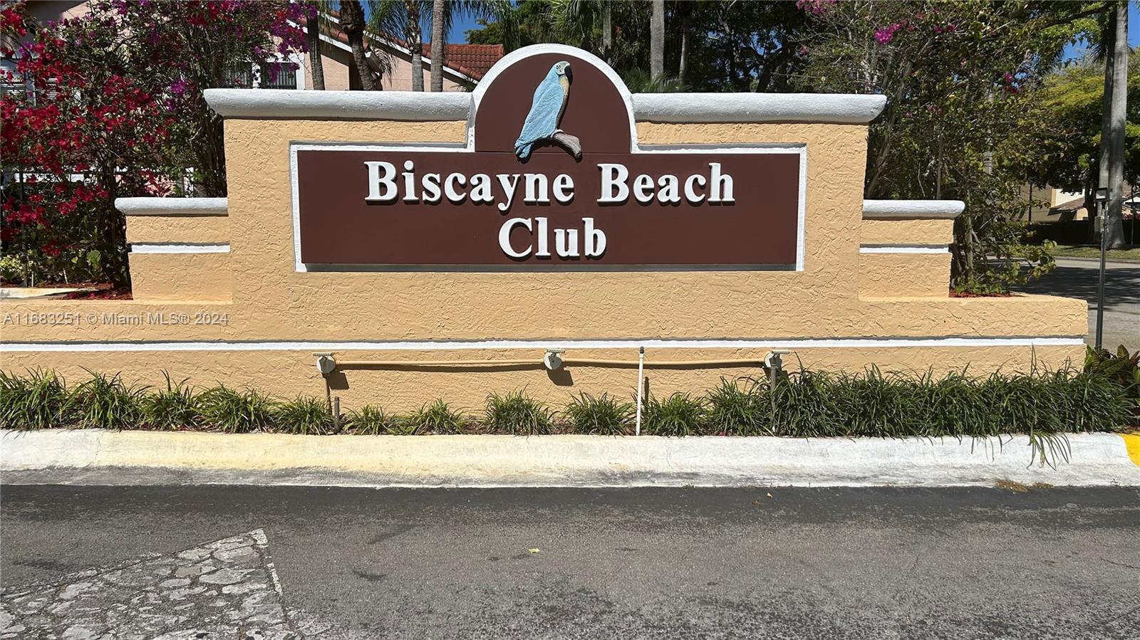 83dcefb7-3997 15551 SW 104th Ter # 828, Miami FL 33196 — #A11683251