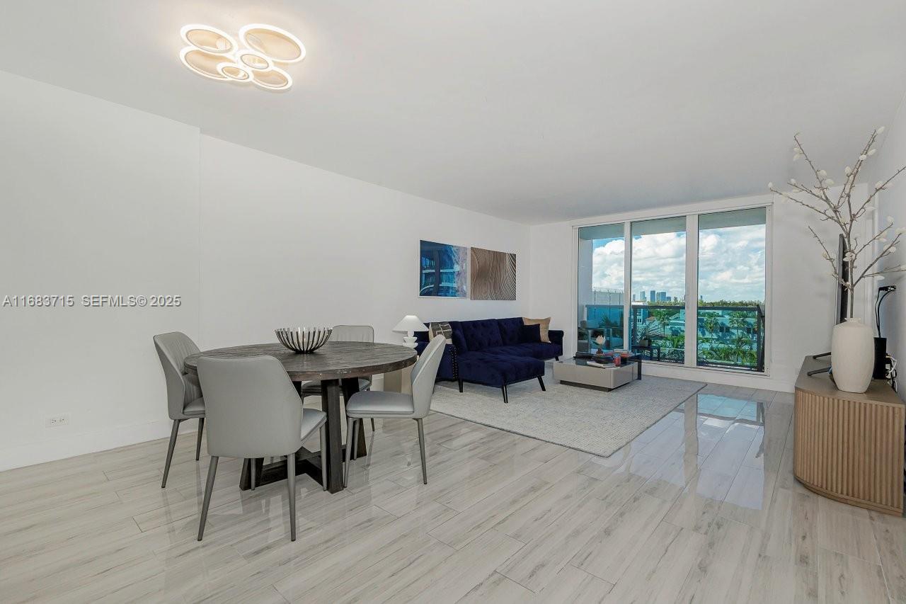 83dcefb7-4001 2301 Collins Ave # 534, Miami Beach FL 33139 — #A11683715