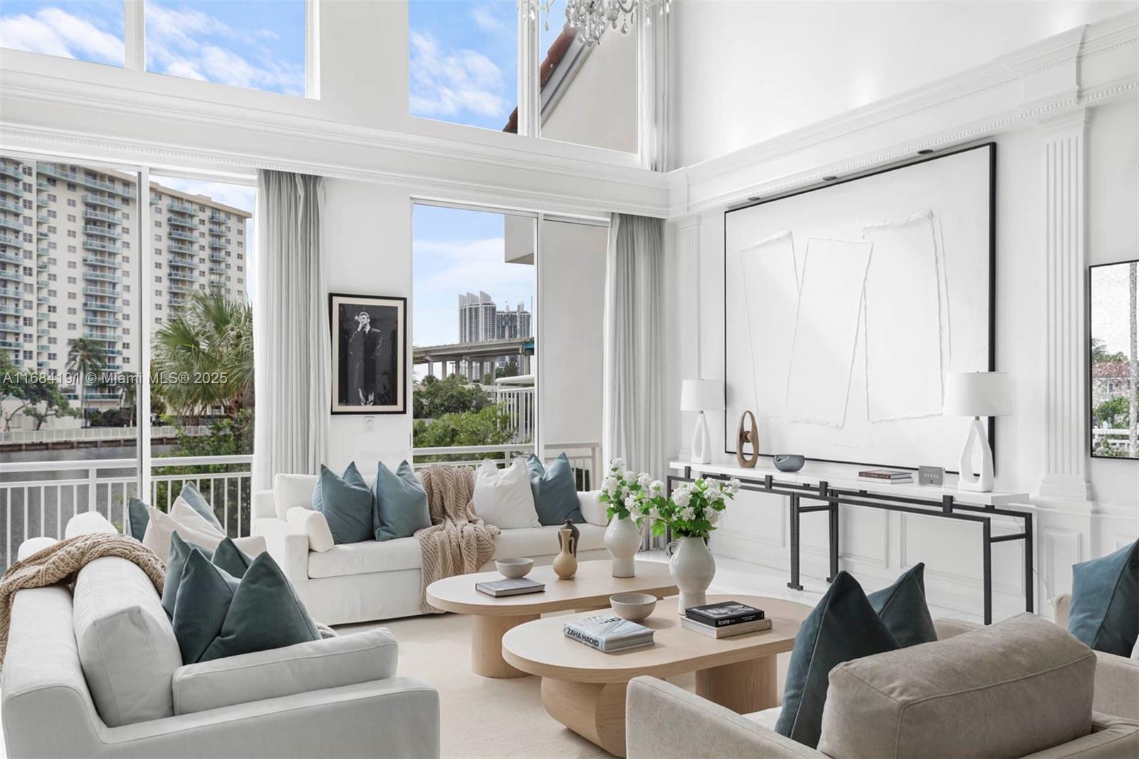 83dcefb7-4003 19555 NE 37th Ave, Aventura FL 33180 — #A11684191