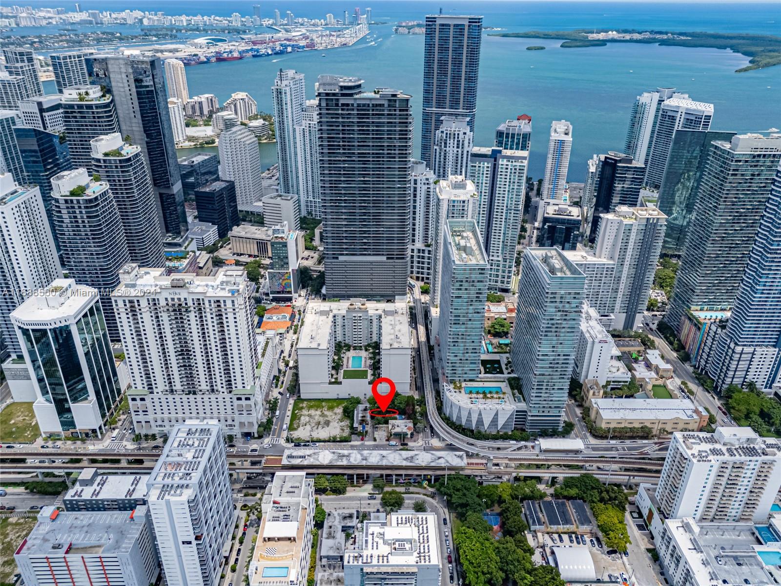 default 75 SW 11th St, Miami FL 33130 — #A11688560