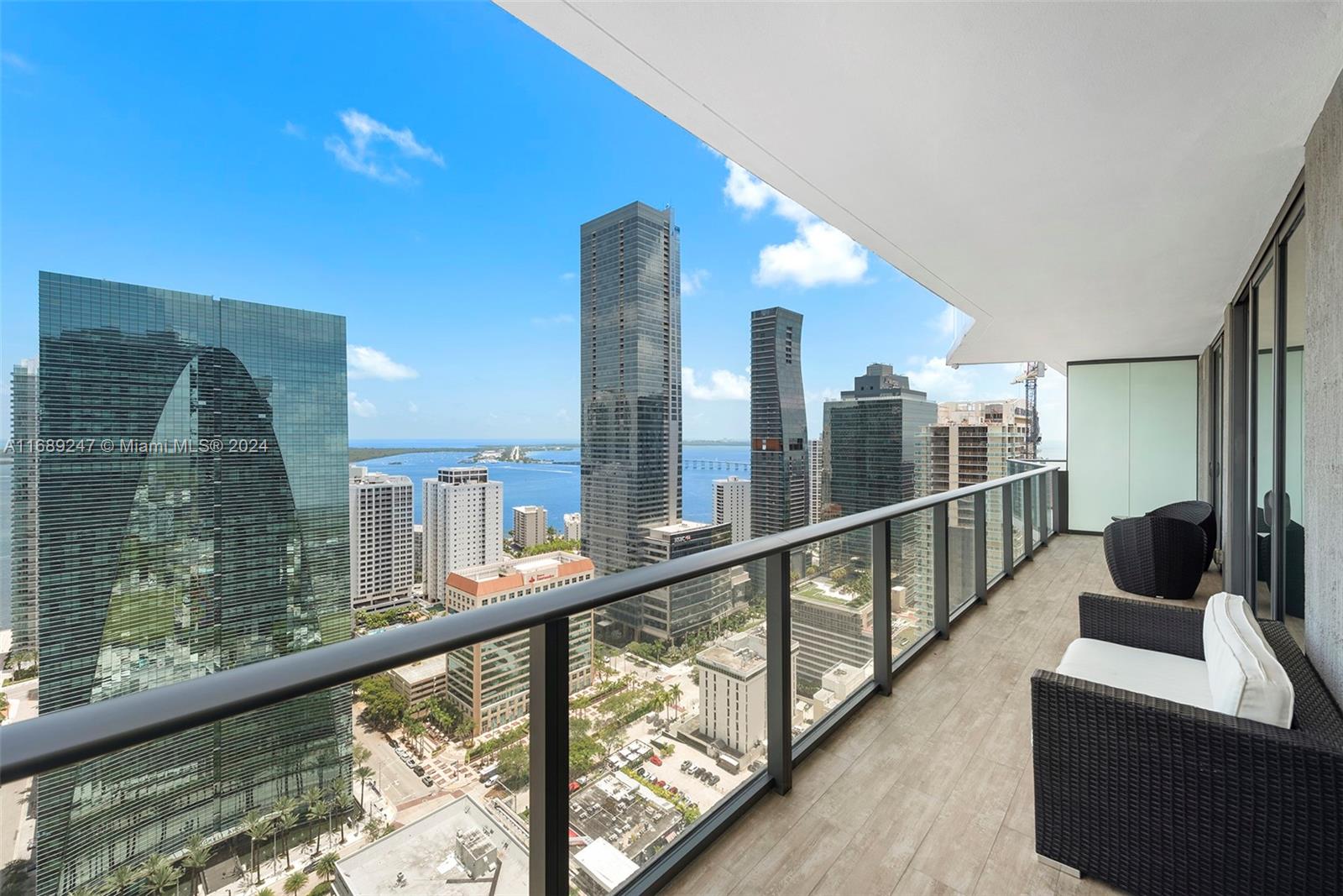 83dcefb7-4048 1300 S Miami Ave # 3402, Miami FL 33130 — #A11689247