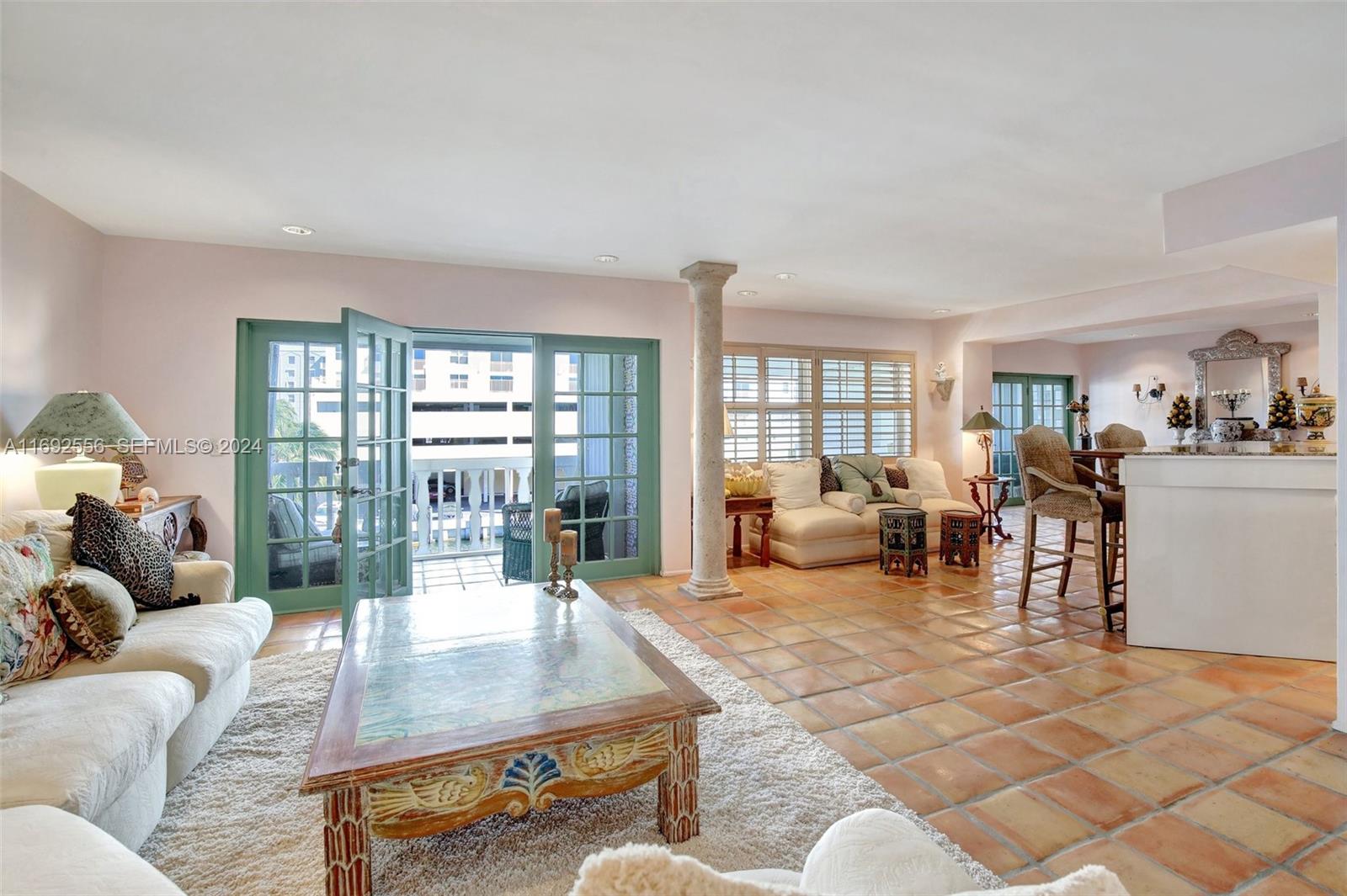 83dcefb7-4069 450 Paradise Isle Blvd # 308, Hallandale Beach FL 33009 — #A11692556