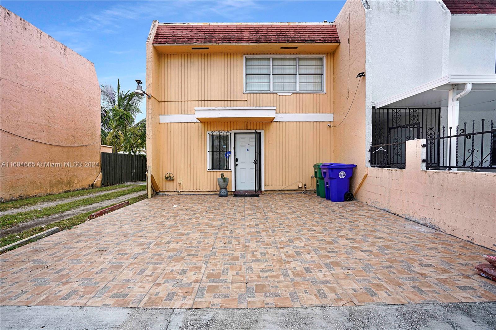 83dcefb7-41 624 NW 11th St, Miami FL 33136 — #A11604665
