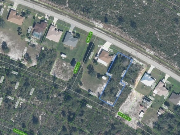 6153 Columbus Blvd, Sebring FL 33872 — #A11696442