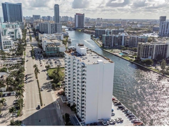 3000 S Ocean Dr # 1012, Hollywood FL 33019 — #A11697347