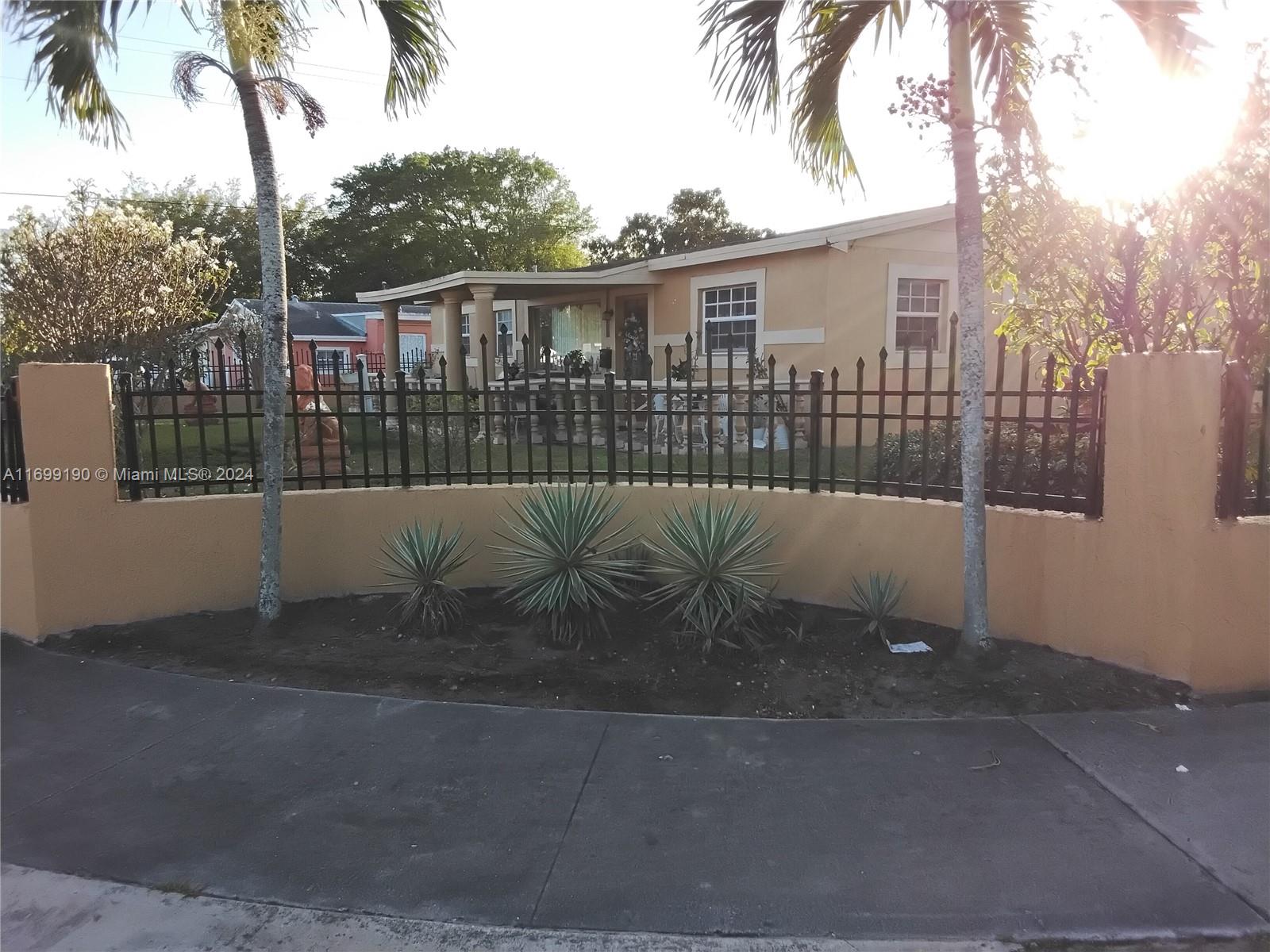83dcefb7-4133 20620 NW 34th Ave, Miami Gardens FL 33056 — #A11699190