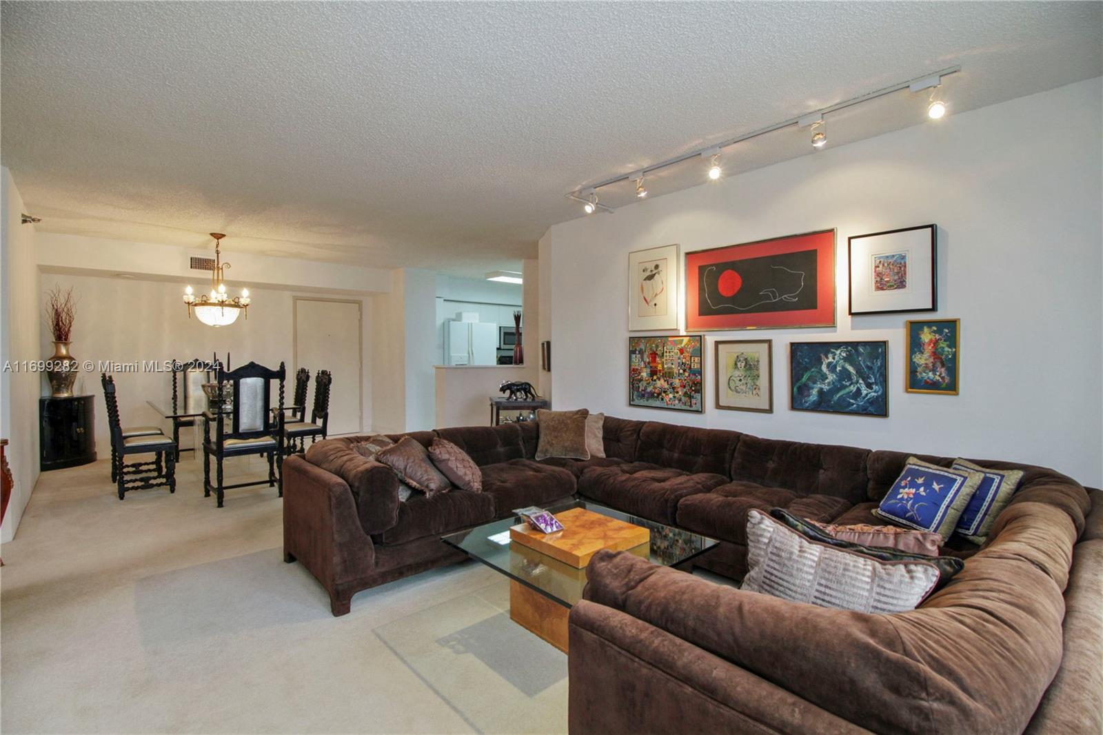 83dcefb7-4135 3400 NE 192nd St # 307, Aventura FL 33180 — #A11699282
