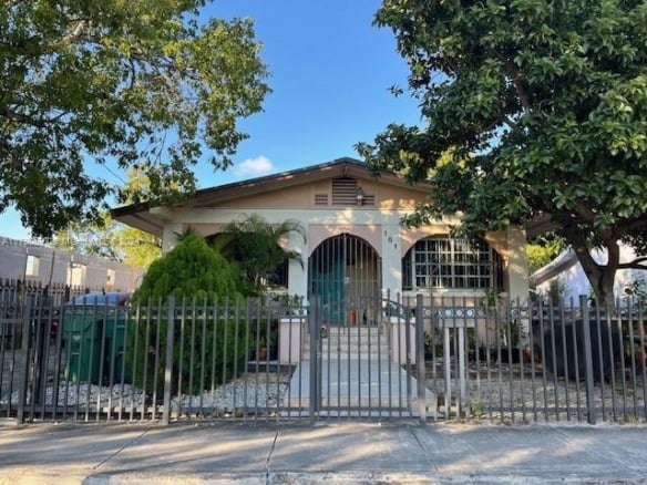 161 NW 35th St, Miami FL 33127 — #A11700597