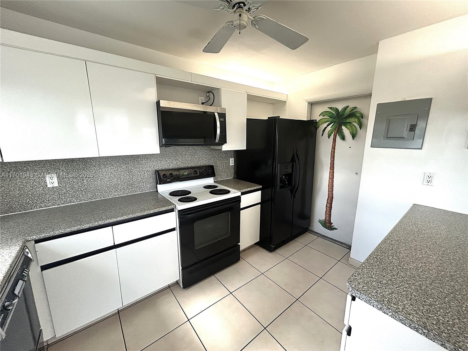 83dcefb7-4166 1825 S Ocean Dr # 401, Hallandale Beach FL 33009 — #A11701943