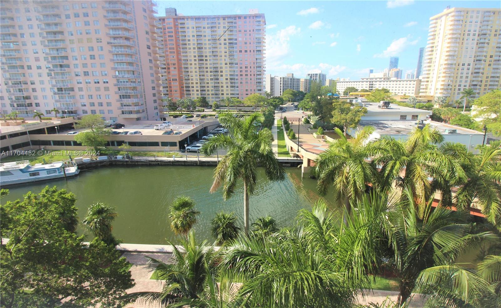 83dcefb7-4199 17150 N Bay Rd # 2612, Sunny Isles Beach FL 33160 — #A11704482
