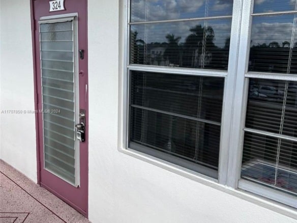 324 Fanshaw H # H, Boca Raton FL 33434 — #A11707850