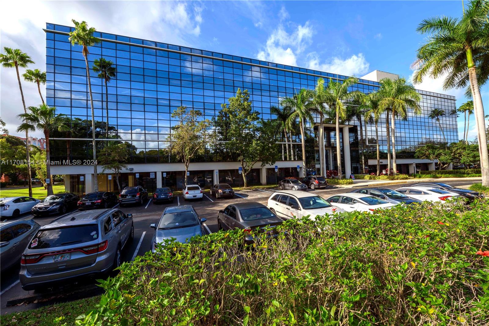 83dcefb7-4228 Listing #A11708154
