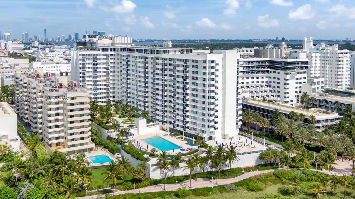 83dcefb7-4244 100 Lincoln Rd # 739, Miami Beach FL 33139 — #A11710583