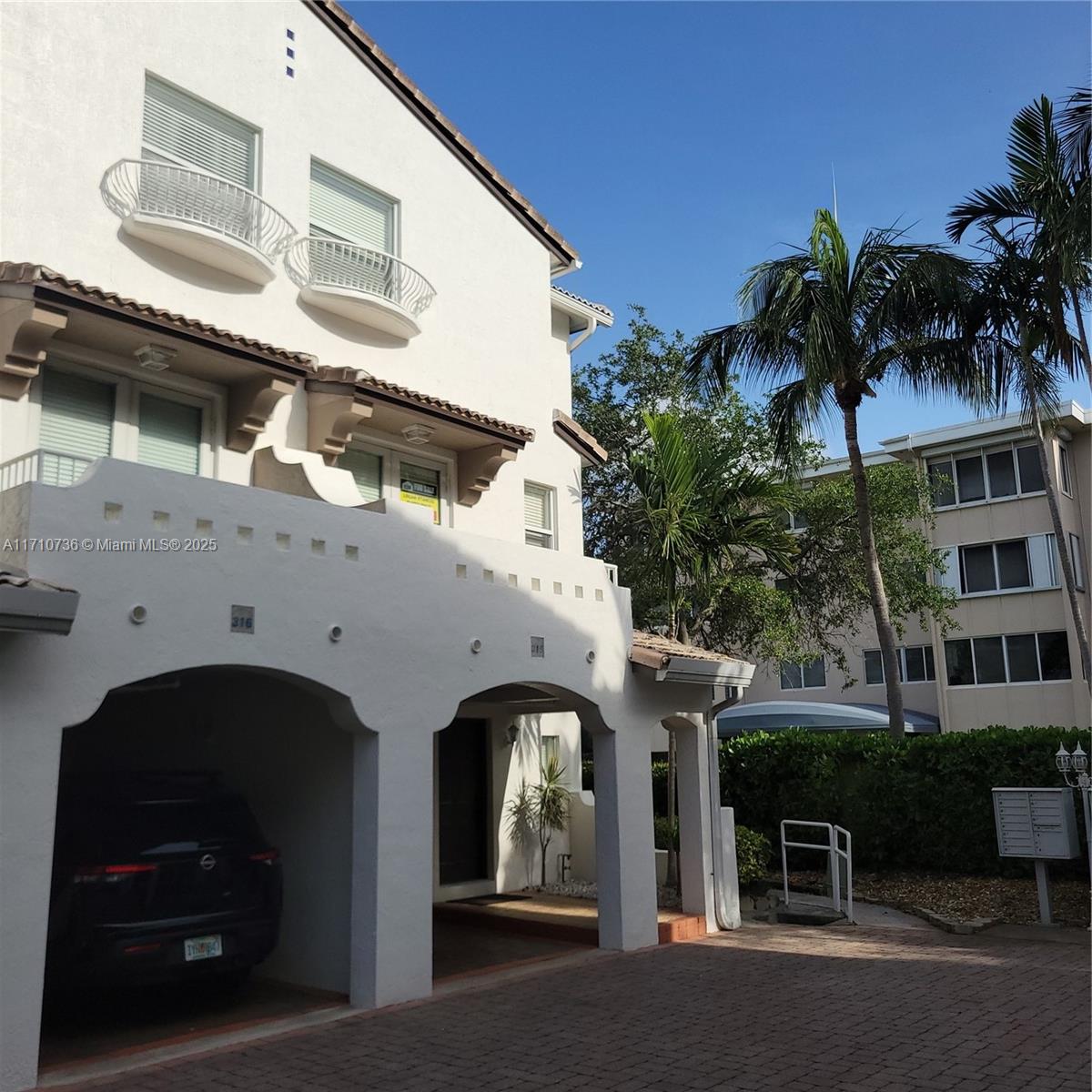 2005 Oceanwalk Ter, Lauderdale By The Sea FL 33062 — #A11710736