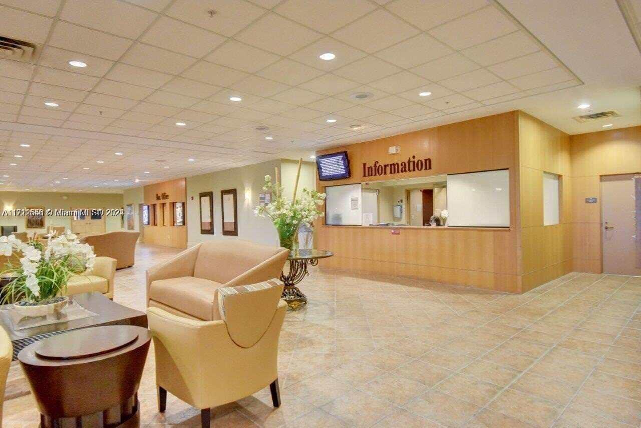 385 Fanshaw # J, Boca Raton FL 33434 — #A11712556