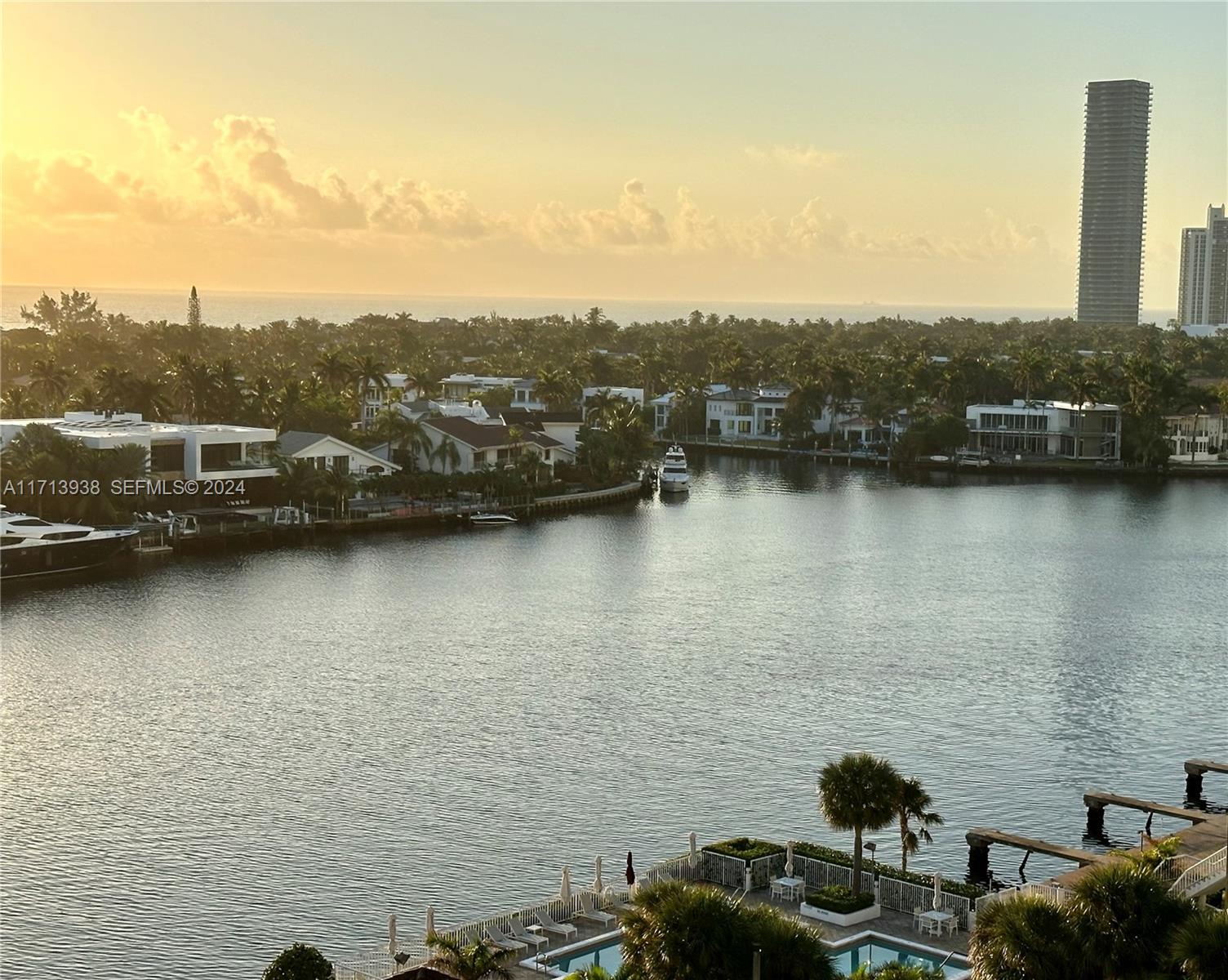 83dcefb7-4274 20515 E Country Club Dr # 1048, Aventura FL 33180 — #A11713938