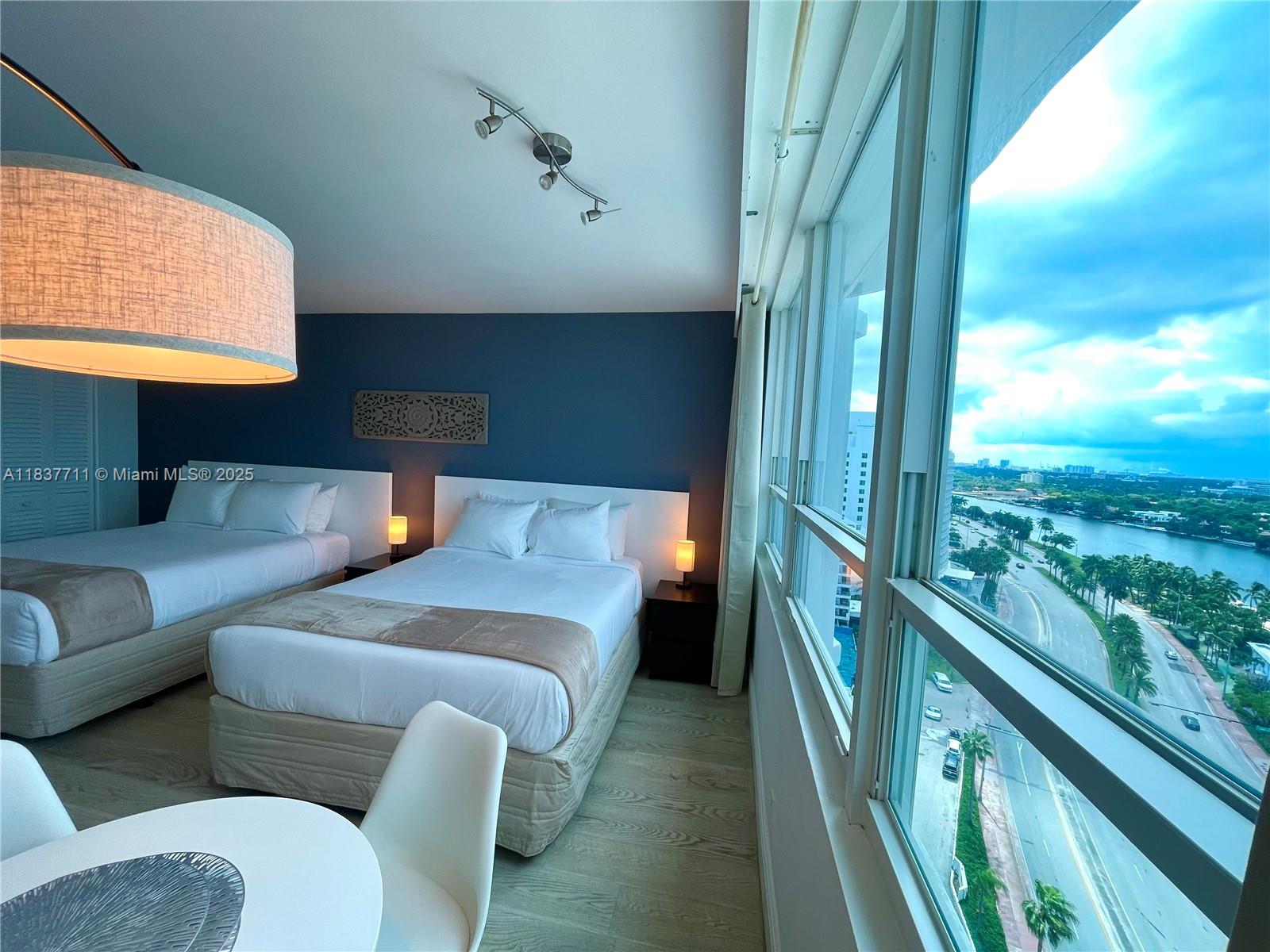 83dcefb7-429 5445 Collins Ave # 1515, Miami Beach FL 33140 — #A11837711