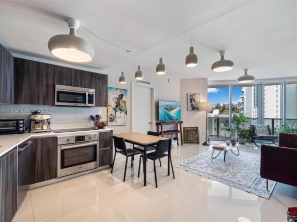488 NE 18th St # 401, Miami FL 33132 — #A11719346