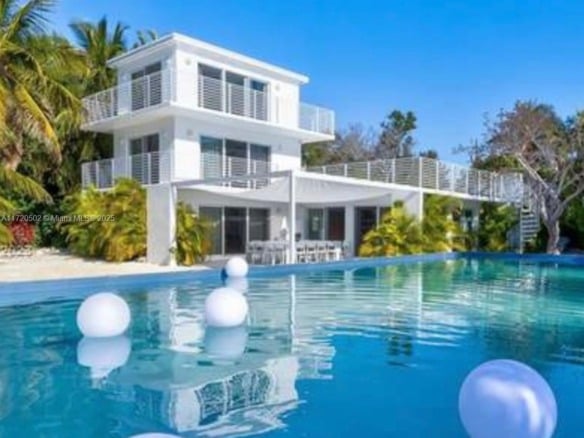 98701 Overseas Hwy, Key Largo FL 33037 — #A11720502