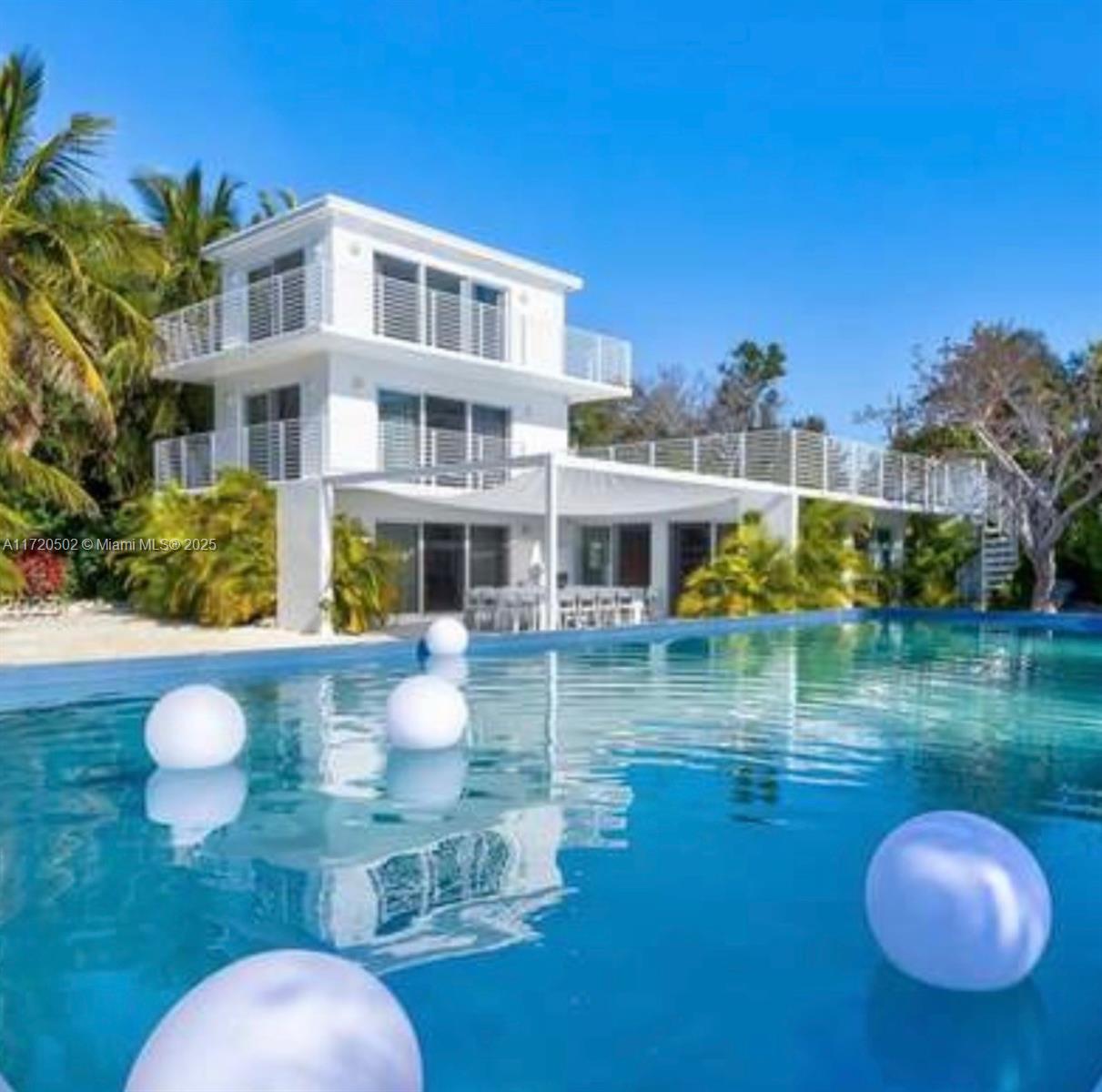 83dcefb7-4346 98701 Overseas Hwy, Key Largo FL 33037 — #A11720502