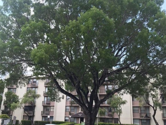 2701 Riverside Dr # B, Coral Springs FL 33065 — #A11721578
