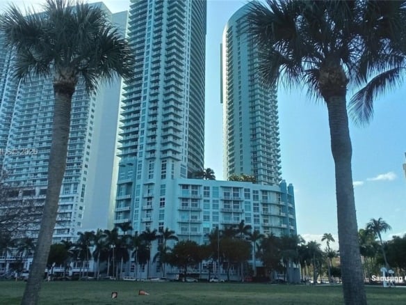 1900 Bayshore Dr # 3518, Miami FL 33132 — #A11722454