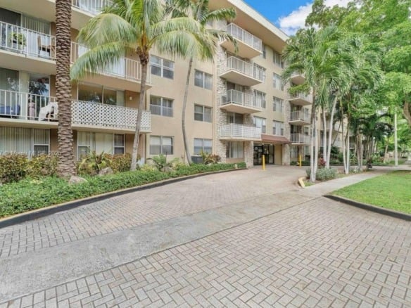 1805 Sans Souci Blvd # 429, North Miami FL 33181 — #A11725837