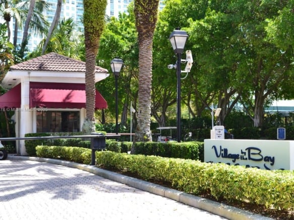 3215 NE 184 ST # 14302, Aventura FL 33160 — #A11727278