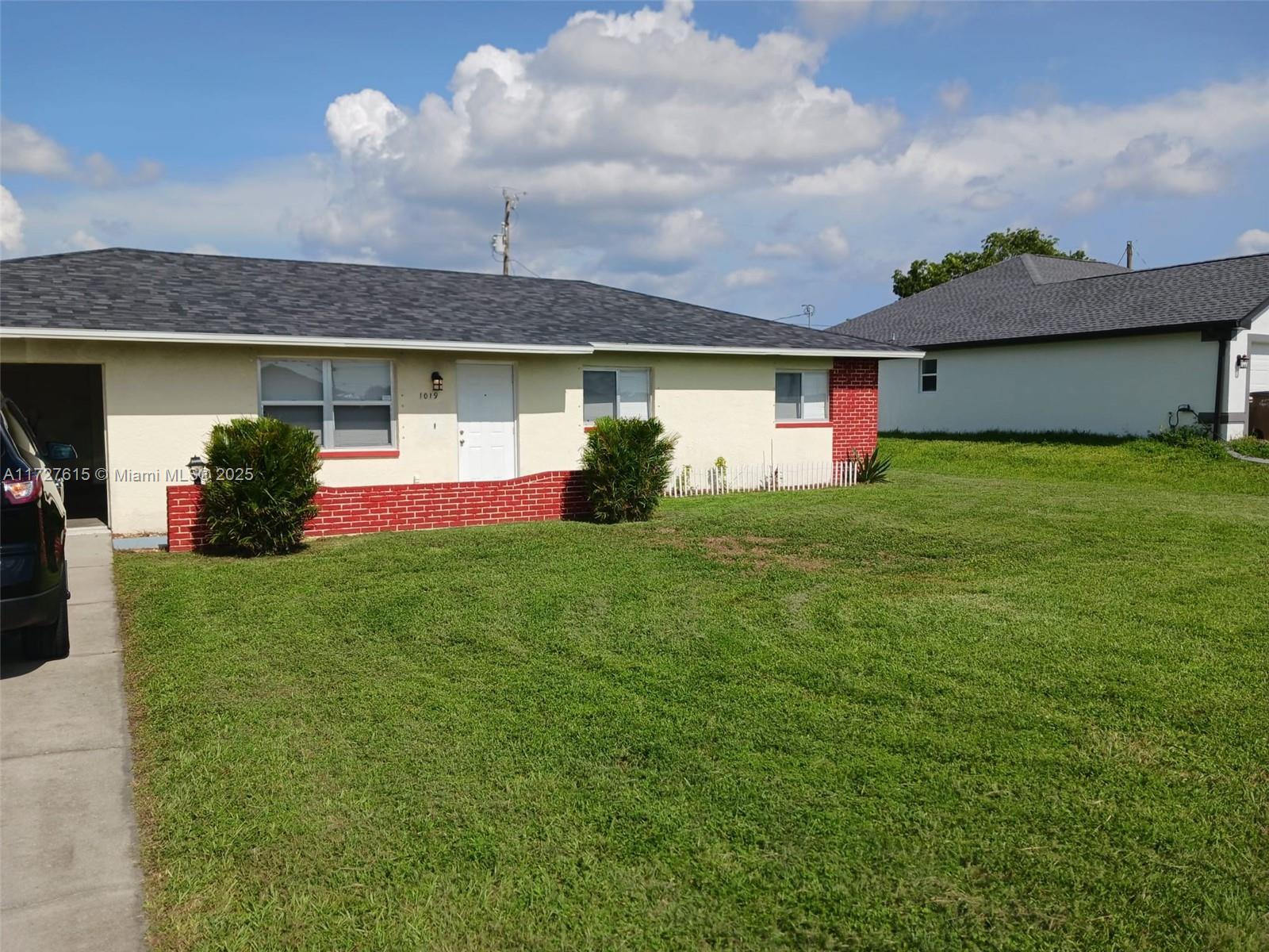 83dcefb7-4466 1019 NW 7TH PLACE, Cape Coral FL 33993 — #A11727615