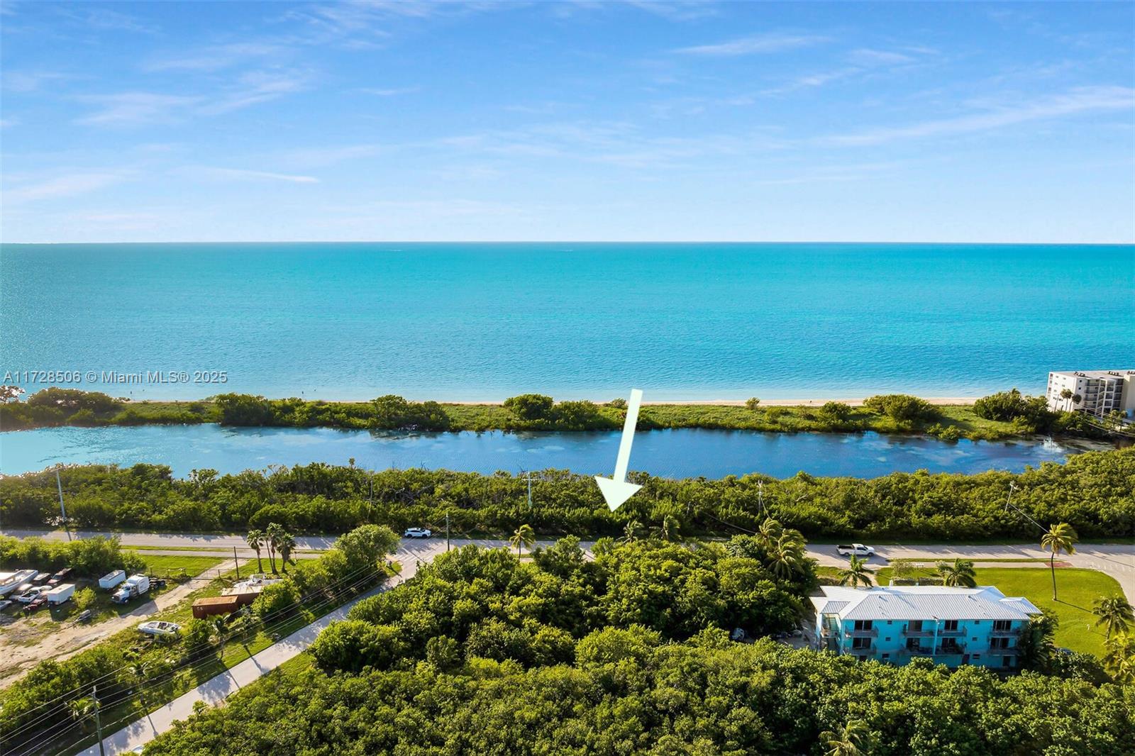 83dcefb7-4488 300 Coco Plum, Marathon FL 33050 — #A11728506