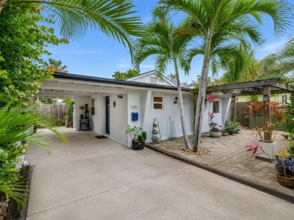 1401 NE 33rd St, Oakland Park FL 33334 — #A11730070