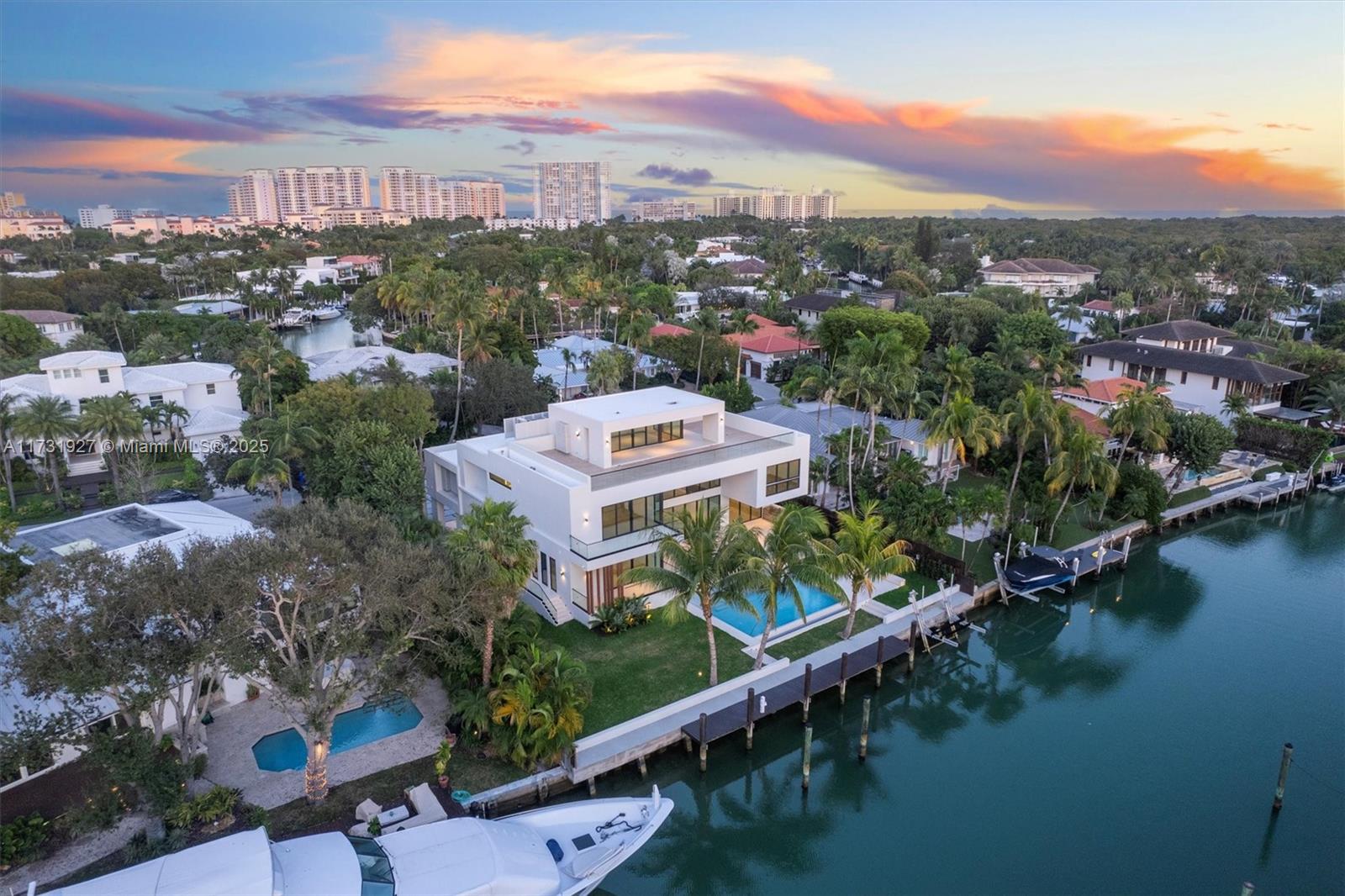 960 Mariner Dr, Key Biscayne FL 33149 — #A11731927