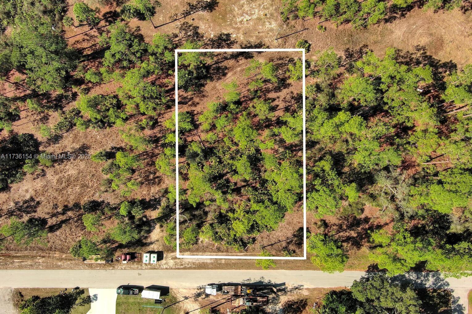 83dcefb7-4592 2309 Grant Ave, Lehigh Acres FL 33920 — #A11736154