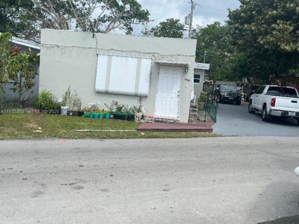 2381 NE 137 ST, North Miami Beach FL 33181 — #A11737858