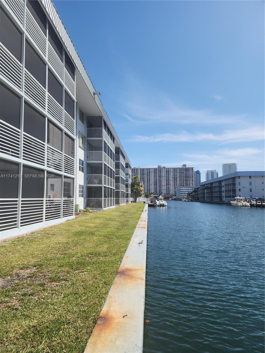 83dcefb7-4654 3750 NE 170th St # 311, North Miami Beach FL 33160 — #A11741259