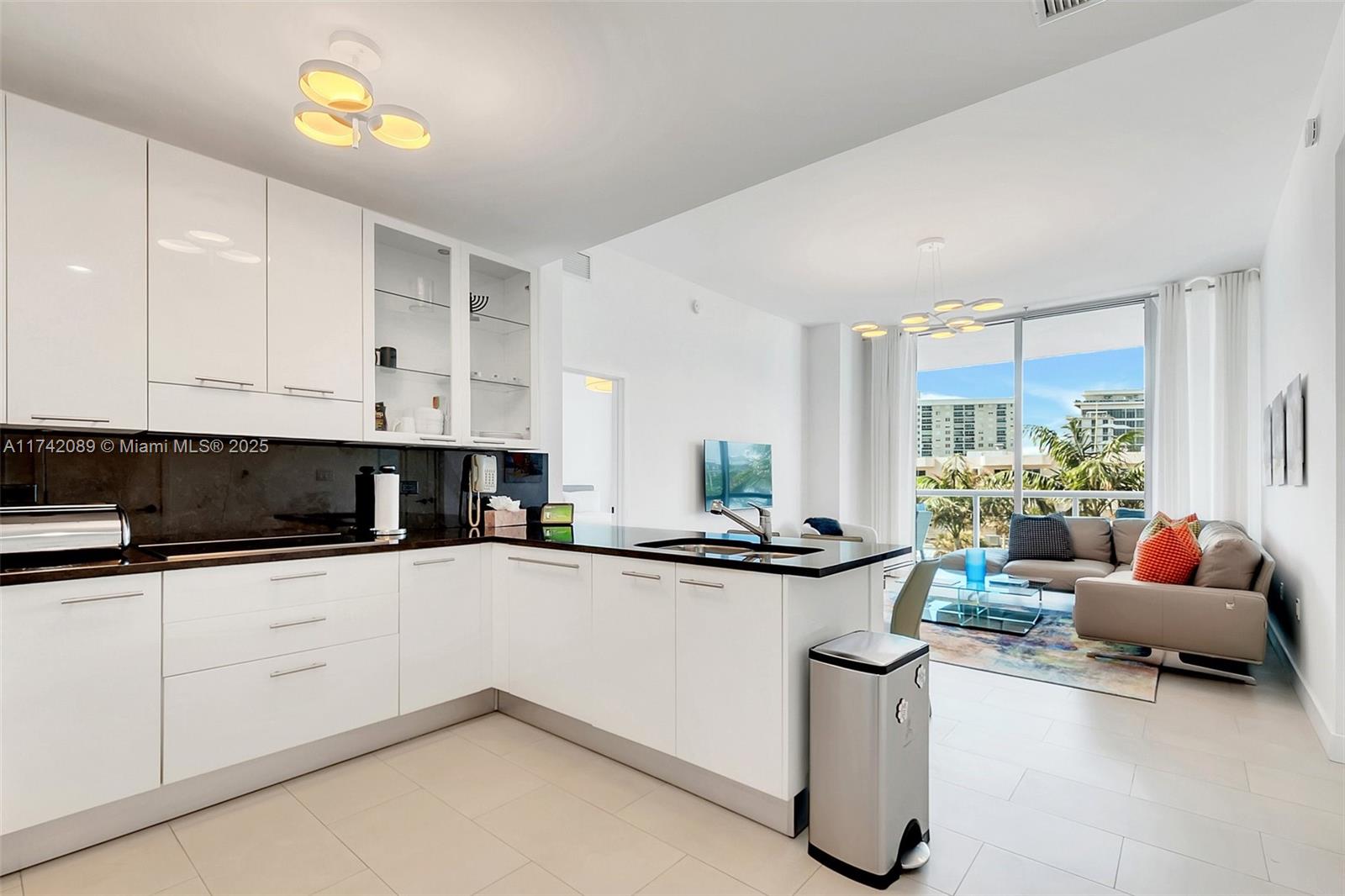 83dcefb7-4663 6799 Collins Ave # 312, Miami Beach FL 33141 — #A11742089