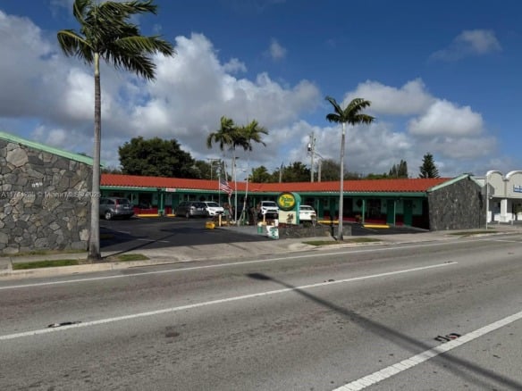 1290 S Federal Hwy, Dania Beach FL 33004 — #A11744285