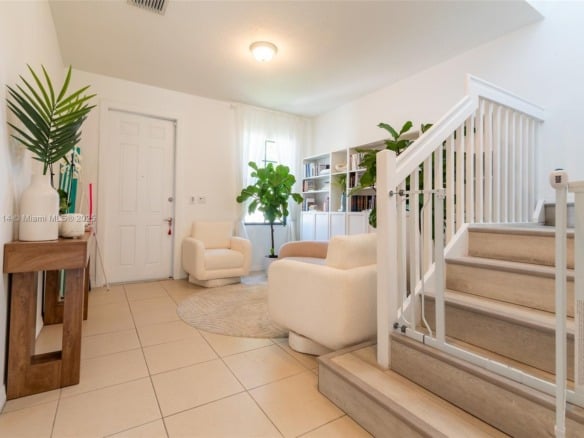 686 NE 191st Ter, Miami FL 33179 — #A11745114
