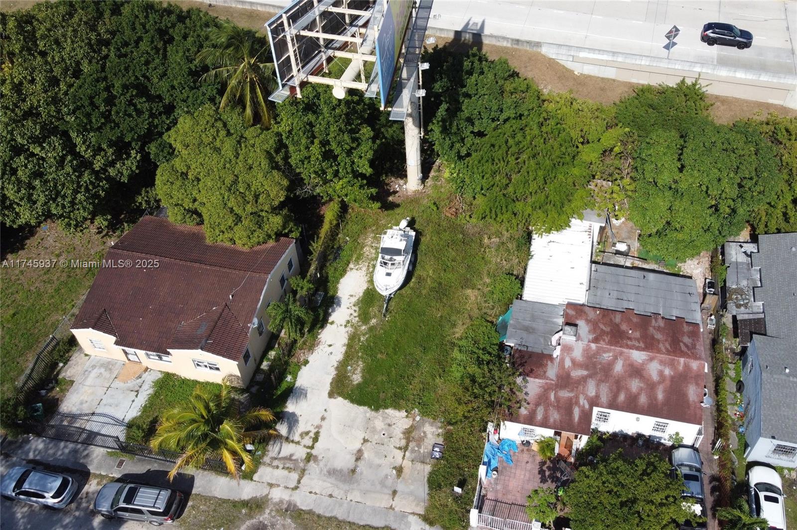 DCIM101MEDIADJI_0477.JPG 321 NW 37th St, Miami FL 33127 — #A11745937